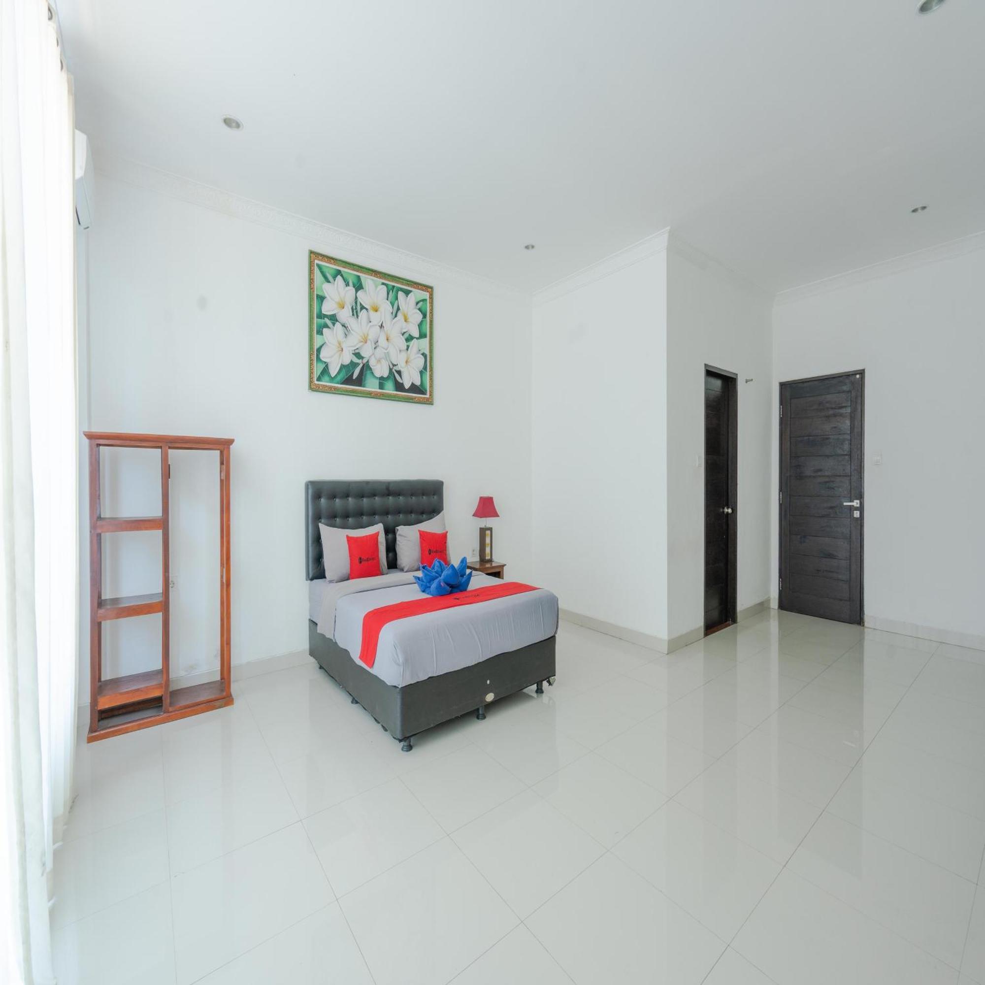 Reddoorz @ Uluwatu Suites Esterno foto