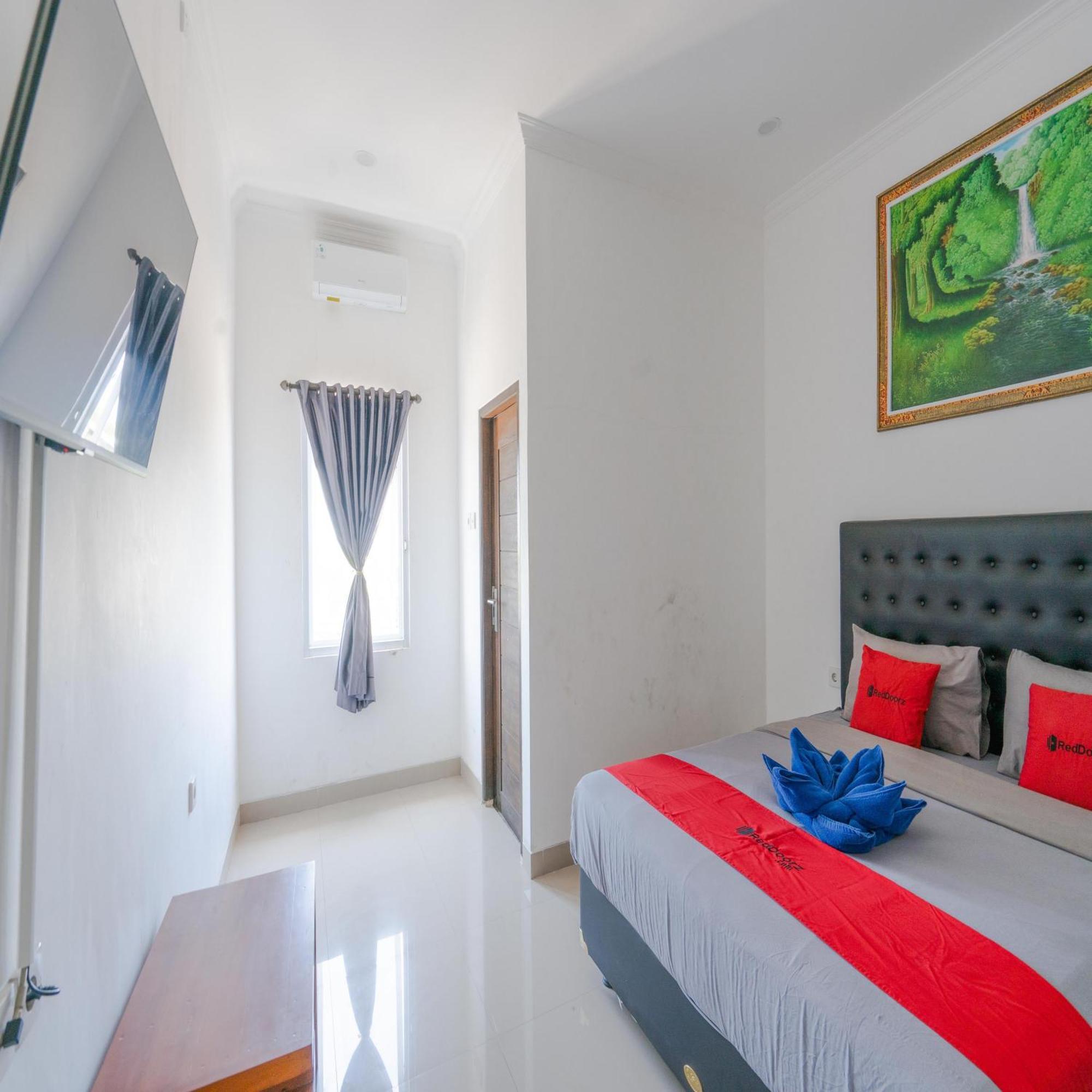 Reddoorz @ Uluwatu Suites Esterno foto