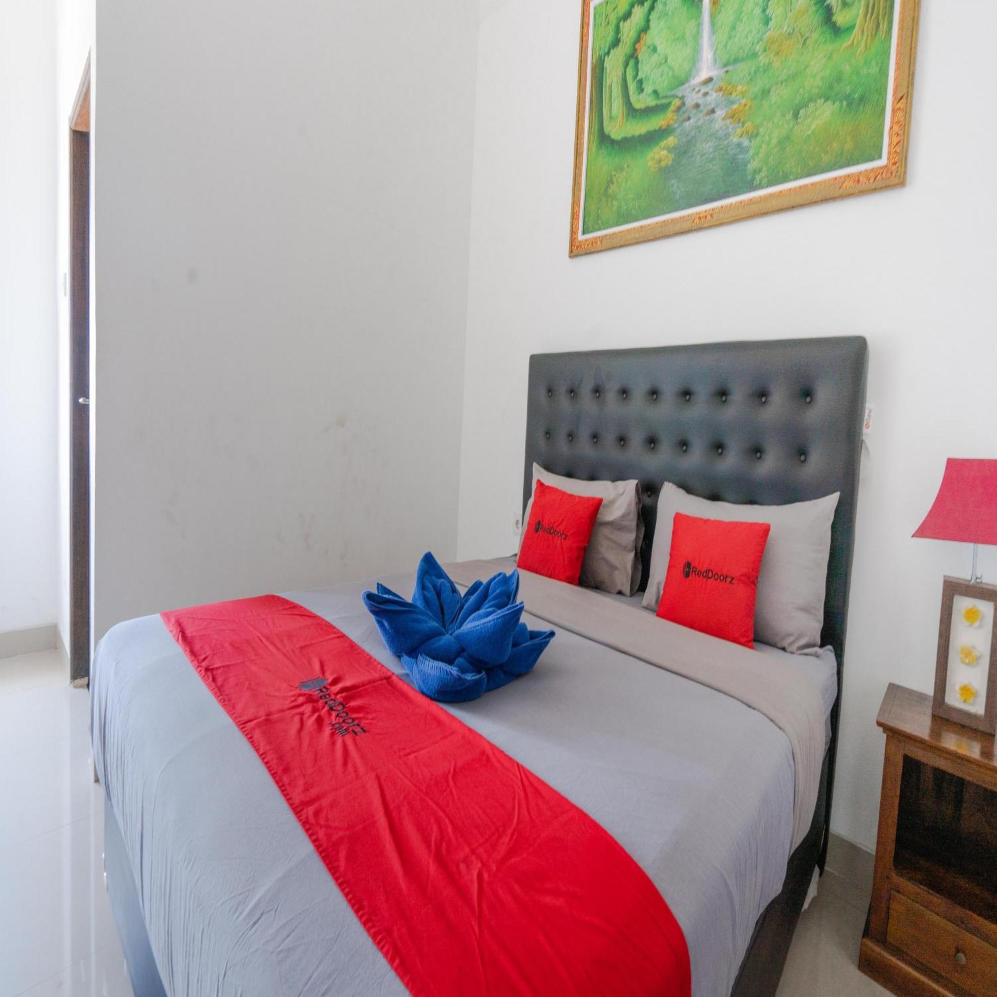 Reddoorz @ Uluwatu Suites Esterno foto